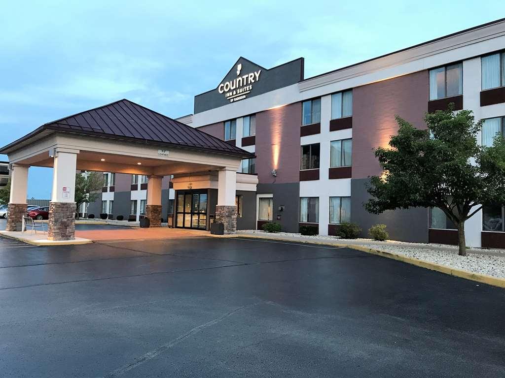 Country & By Radisson, Mt Pleasant-racine West, Wi Hotel